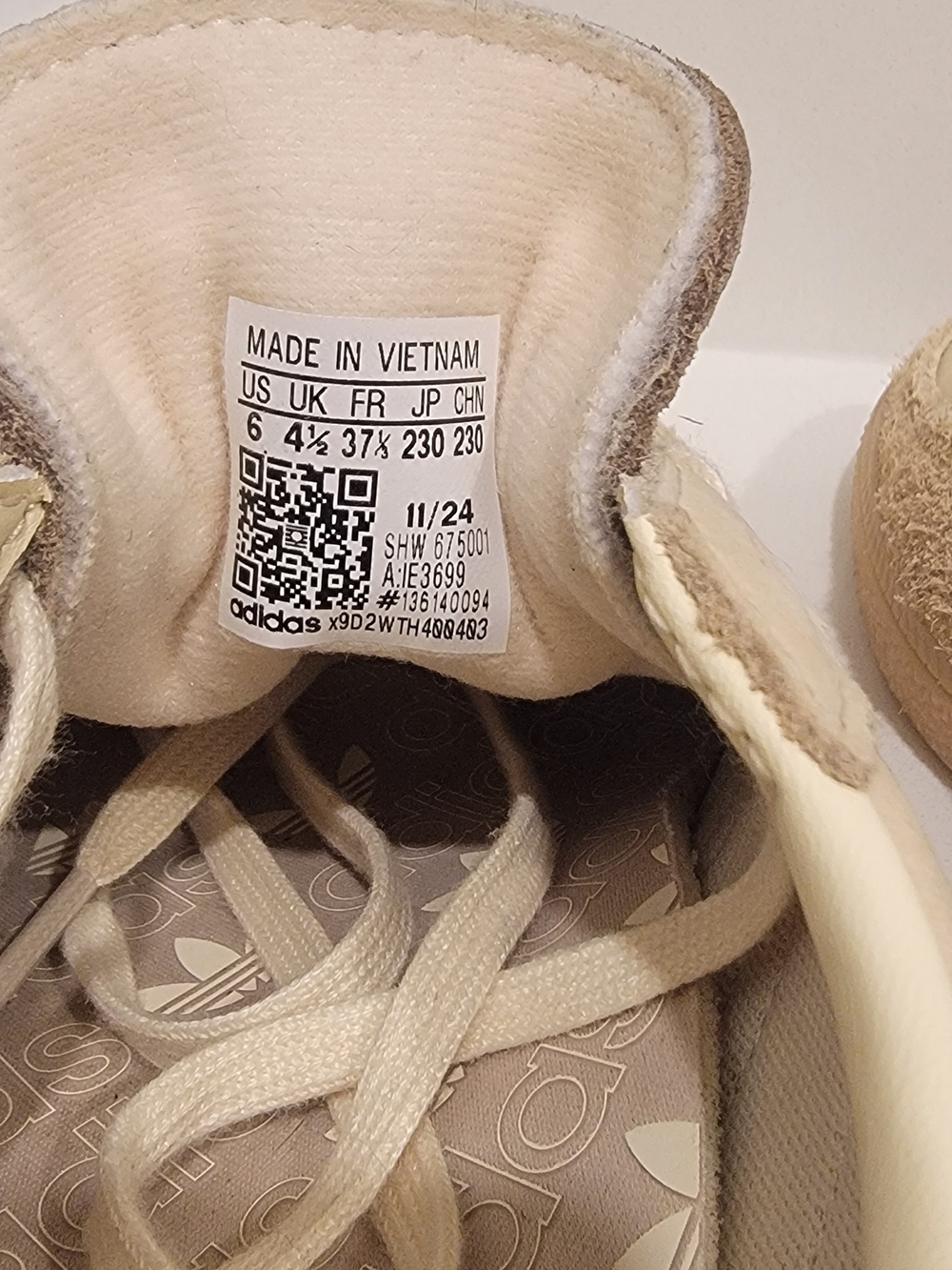 adidas Spezial Cream / Beige Men's Athletic Sneakers - Picture 8 of 9